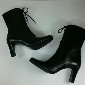 New Arturo Chiang Lace up Leather black boots 6.5